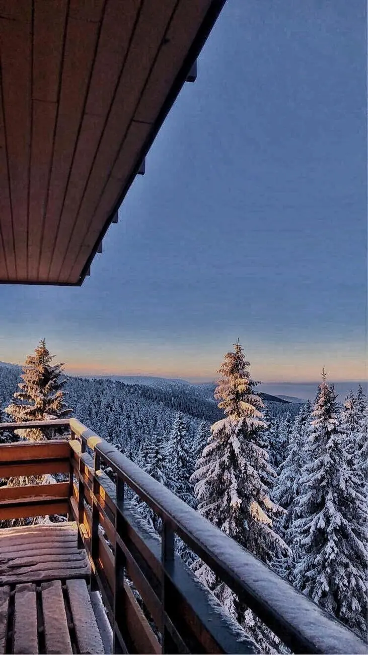 Soumrak z balkonu apartmánu